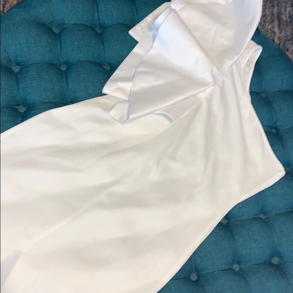White One Ruffle shoulder Bodycon dress